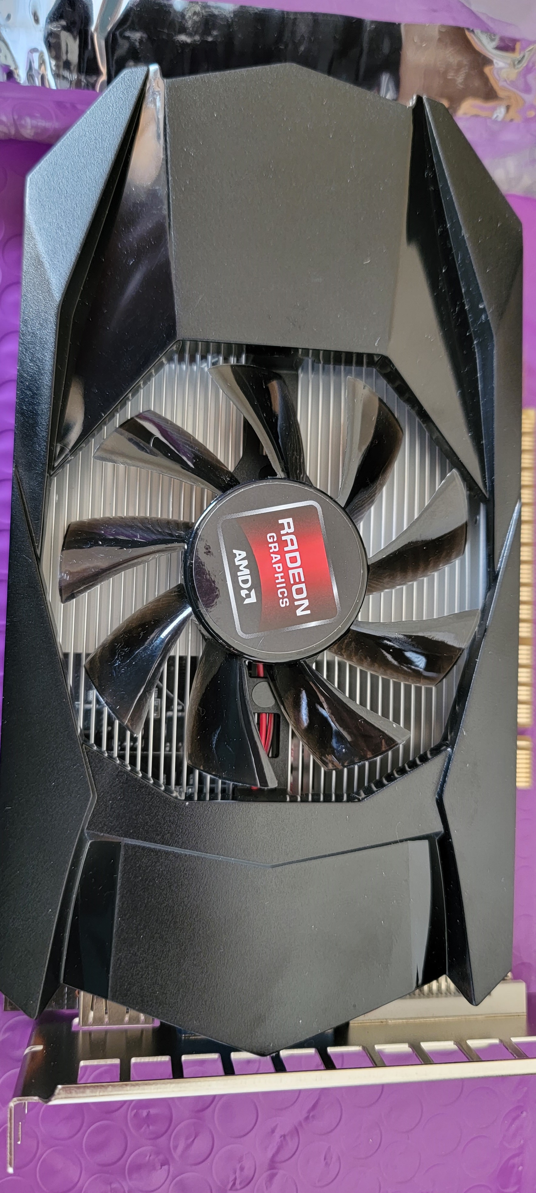 AMD RADEON HD7670 4GB Graphic Card